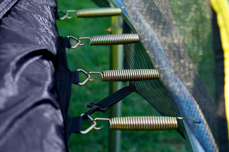 Trampolina ogrodowa z siatką wewnętrzną 14FT Thunder 