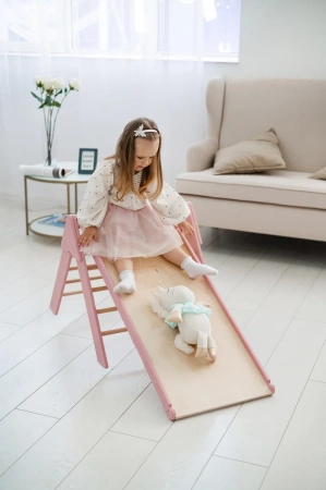 Domowy plac zabaw trójkąt Pikler Montessori zielony Moon LunaToys